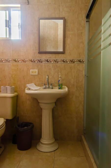 Alojamiento Completo 3 Habitaciones Чиуауа Экстерьер фото